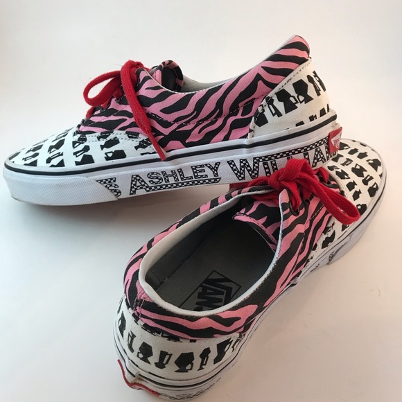 Vans Ashley Williams Special Edition Sneakers - Picture 9 of 14